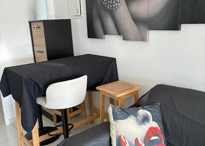 Naturiste Cap D'agde Heliopolis F 4 *